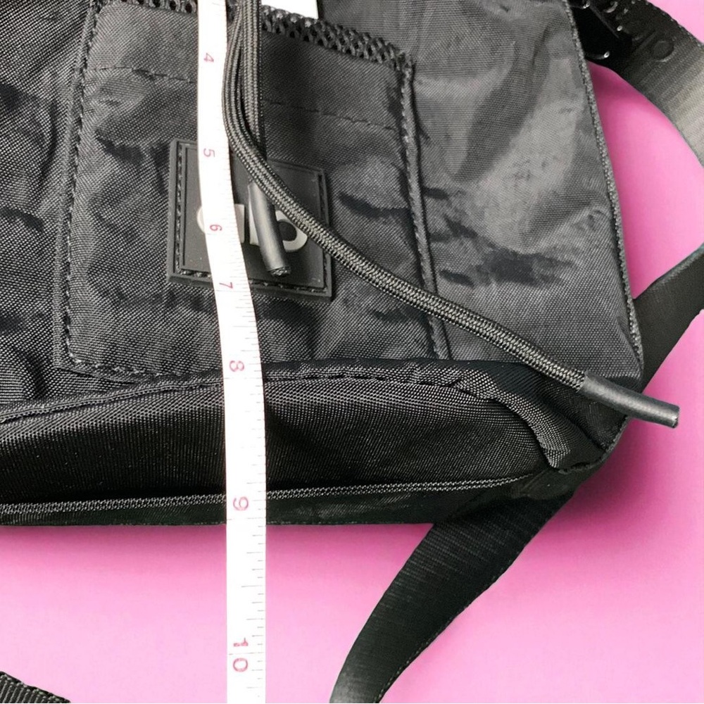 ALO Yoga Black Crossbody Bag - Picture 7 of 8